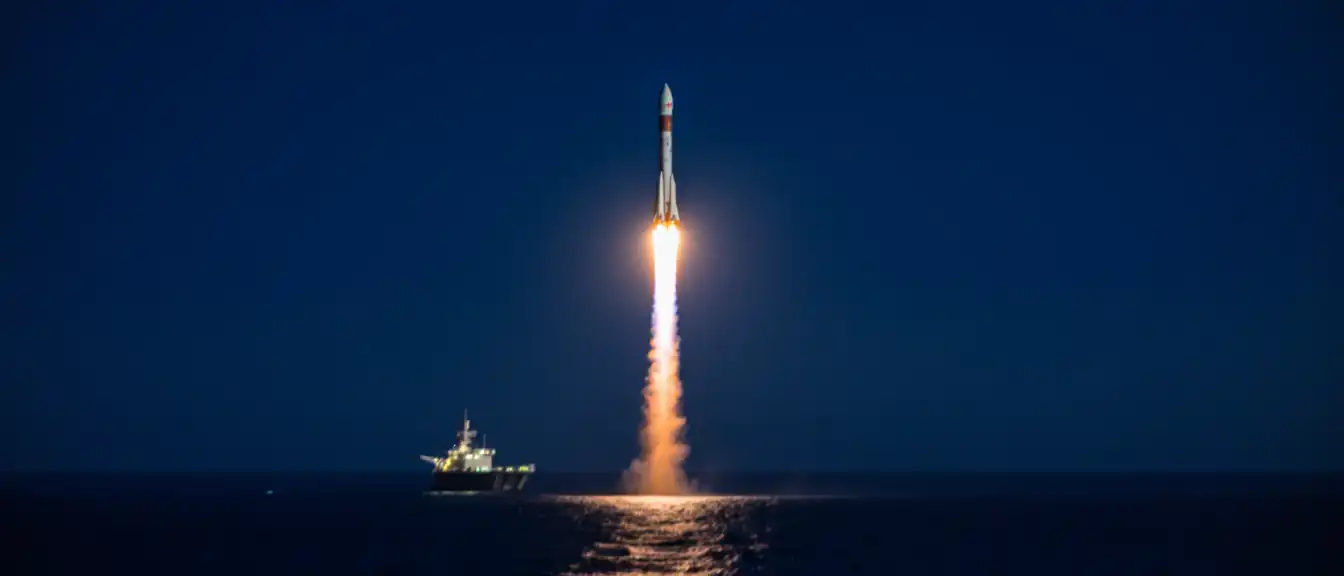 Успешный вывод полезной нагрузки на орбиту обеспечила ракета Falcon 9 компании SpaceX для Космических сил США